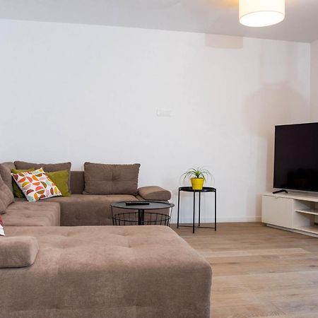 Kaštela Apartment Ana מראה חיצוני תמונה